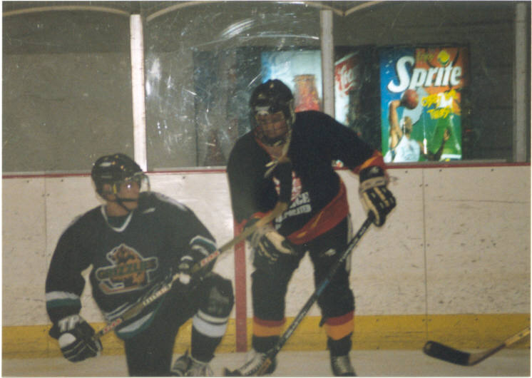 Pictures of Cincinnati's Most Explosive Hockey Team...DAMAGE, inc.!